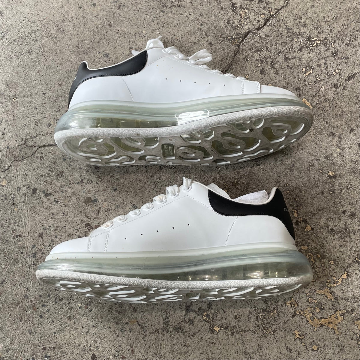Alexander McQueen Oversized Clear Sole Black