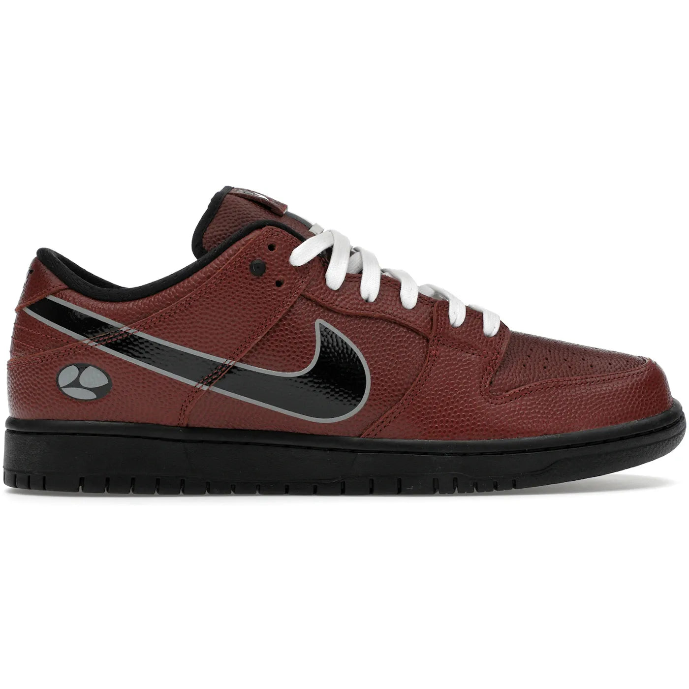Nike SB Dunk Low Limosine Skateboards