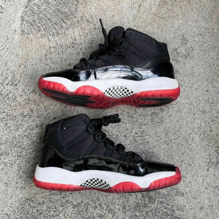 Jordan 11 Retro Playoffs Bred (2019) (GS)