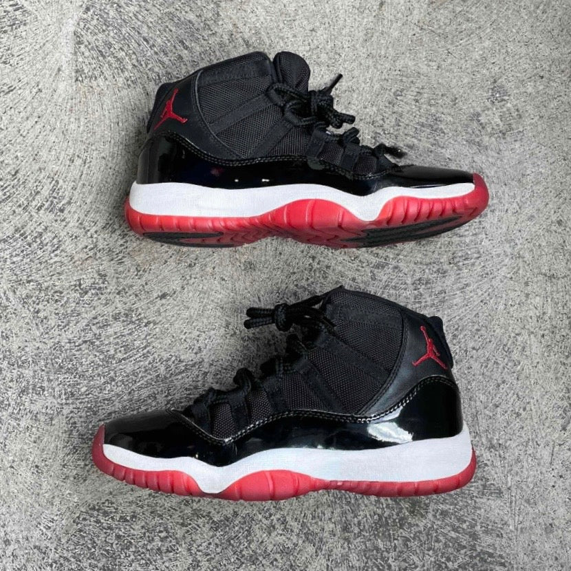 Jordan 11 Retro Playoffs Bred (2019) (GS)