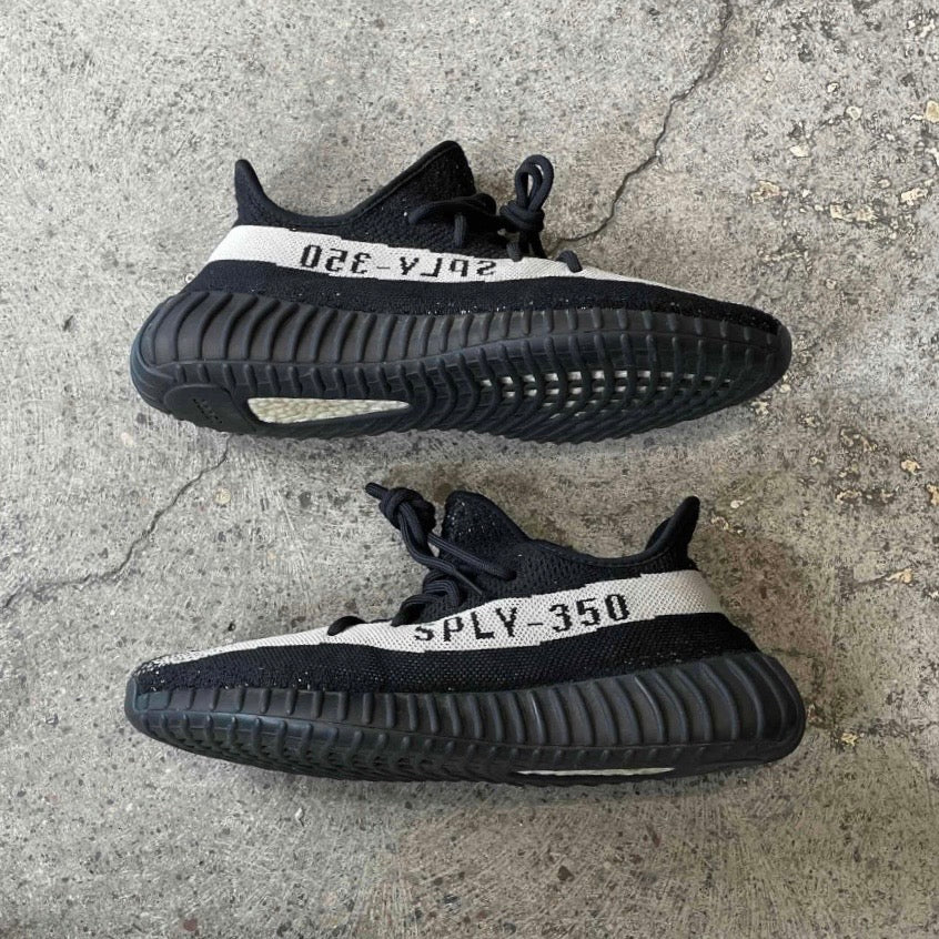 adidas Yeezy Boost 350 V2 Core Black White