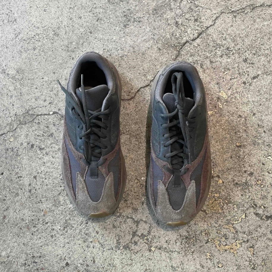 adidas Yeezy Boost 700 Mauve