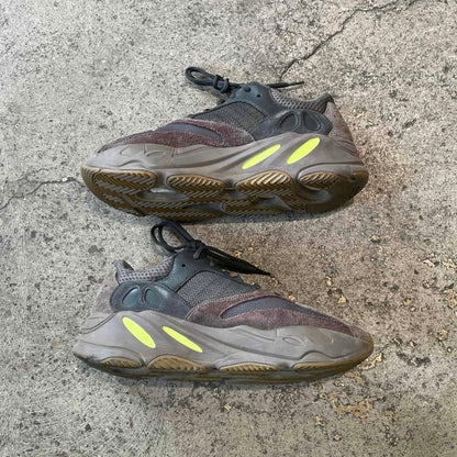 adidas Yeezy Boost 700 Mauve