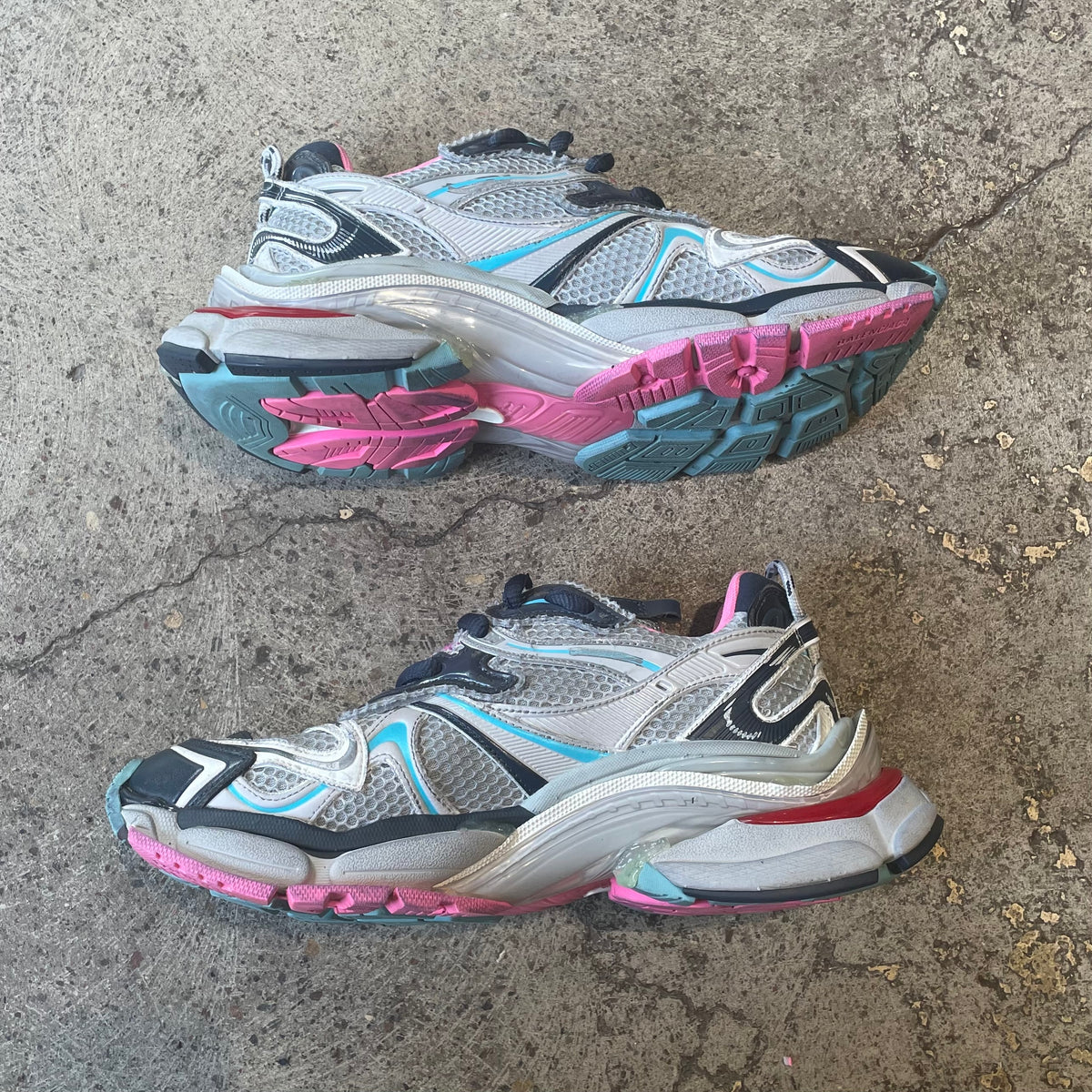 Balenciaga Runner 2.0 Grey Blue Pink Red