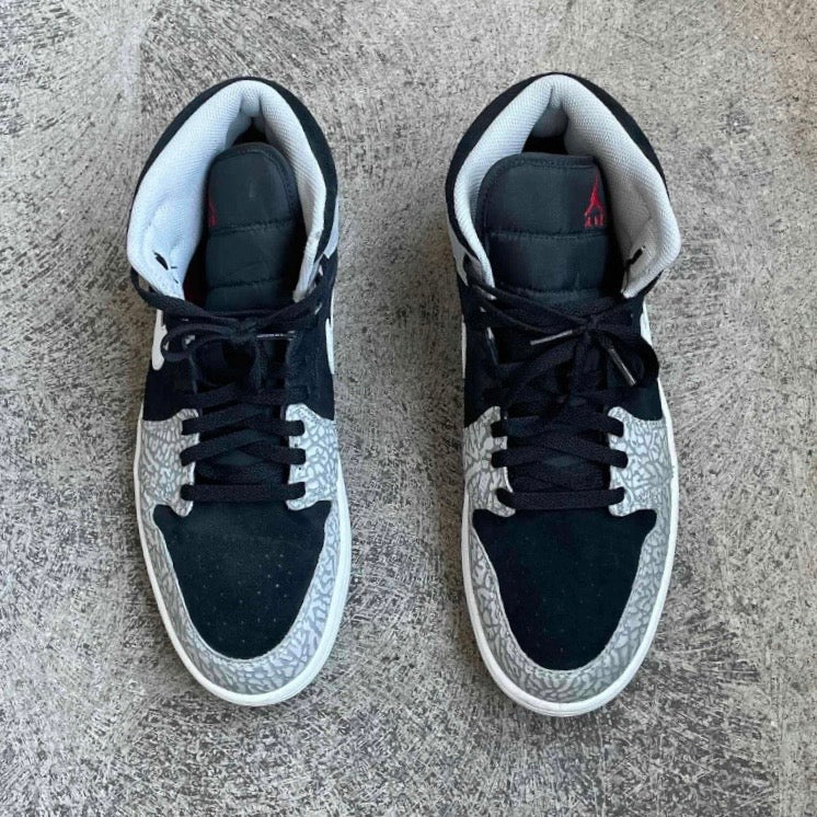 Jordan 1 Mid SE Elephant Print