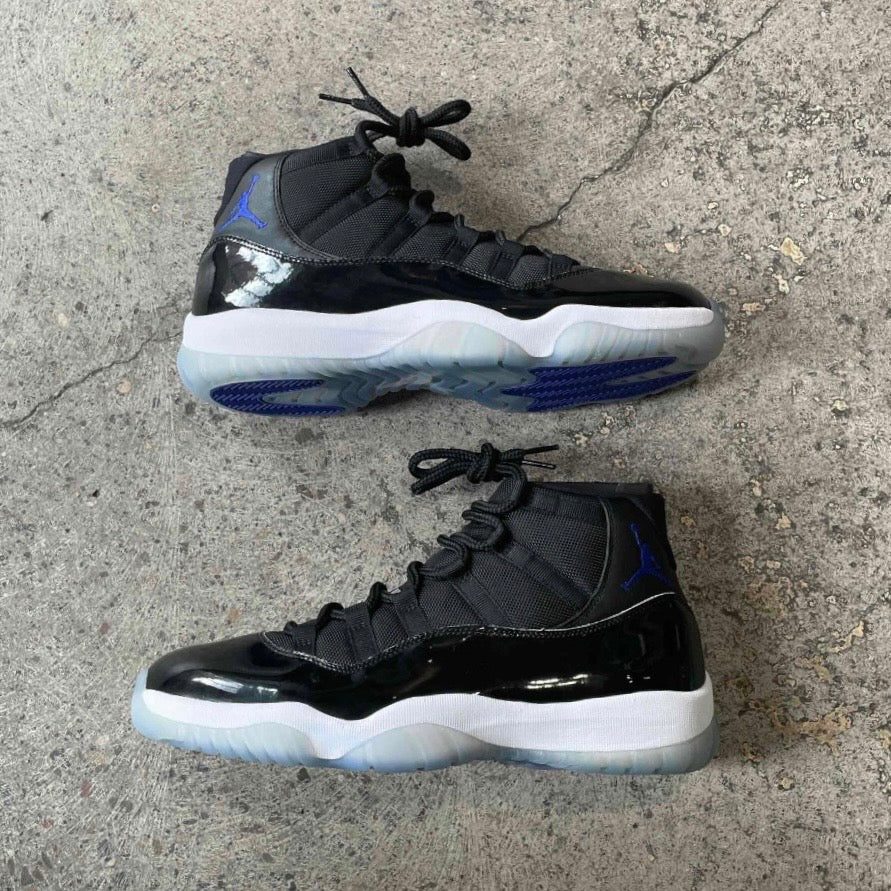 Jordan 11 Retro Space Jam (2016)