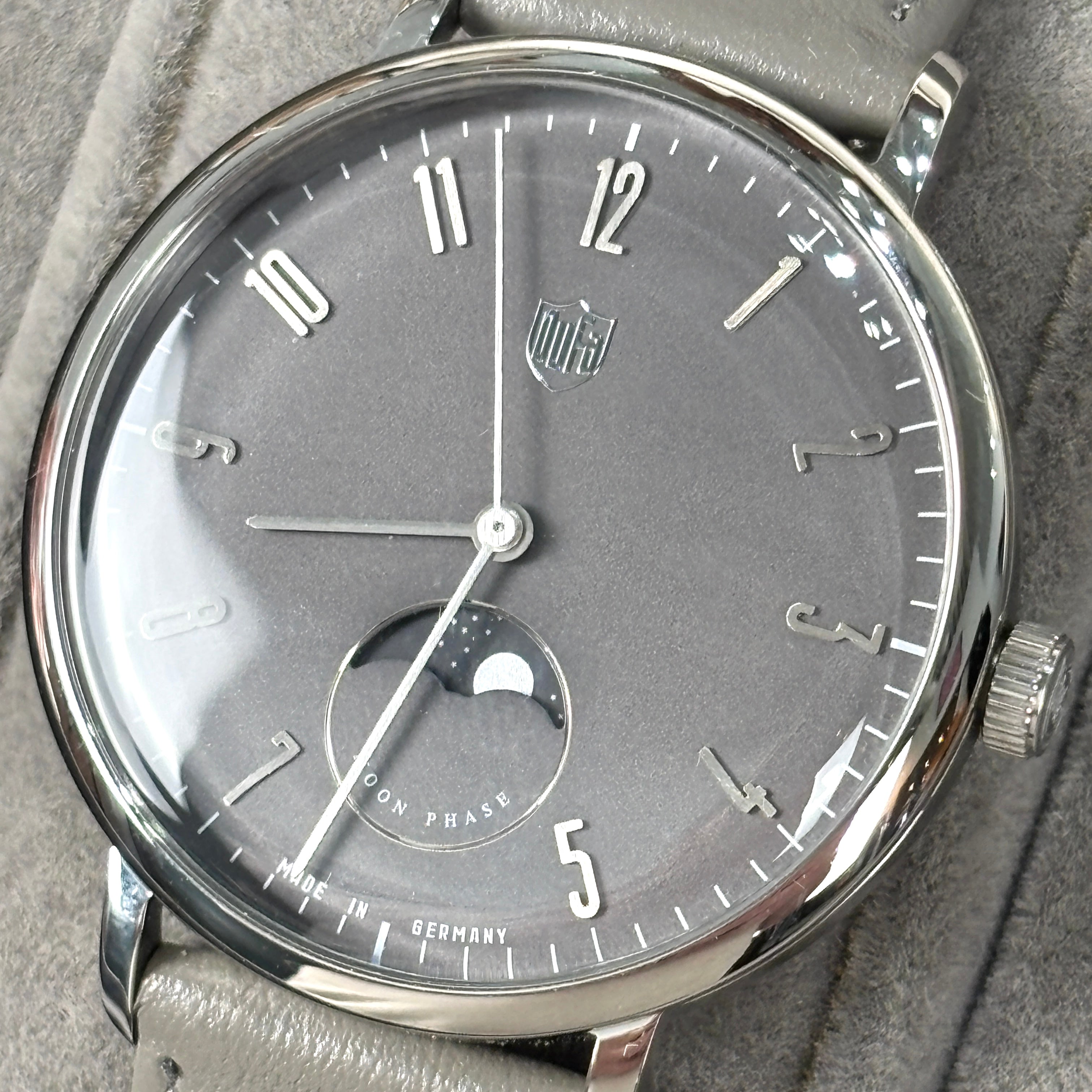 DUFA Gropius Mondphase Gun Grey