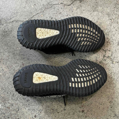 adidas Yeezy Boost 350 V2 Core Black White