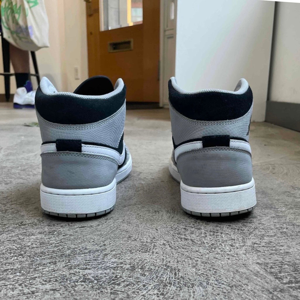 Jordan 1 Mid SE Elephant Print