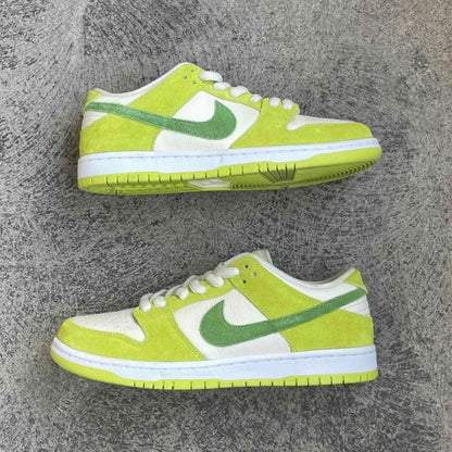 Nike SB Dunk Low Green Apple