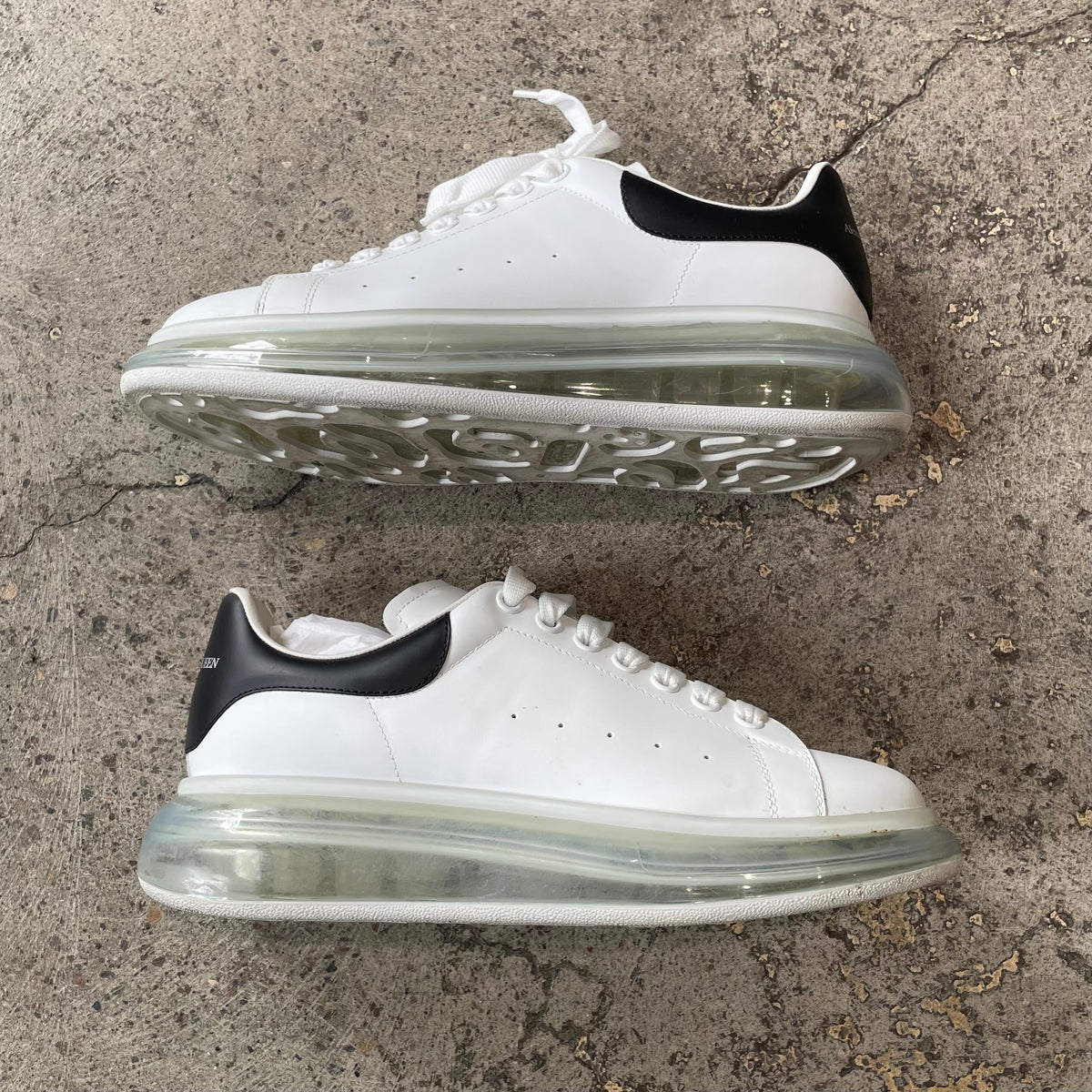 Alexander McQueen Oversized Clear Sole Black
