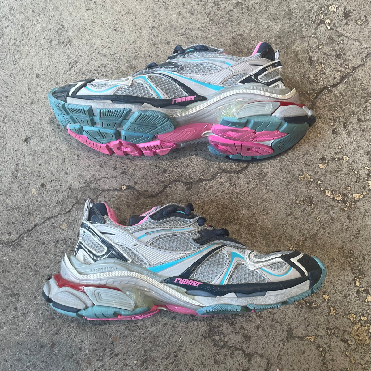 Balenciaga Runner 2.0 Grey Blue Pink Red